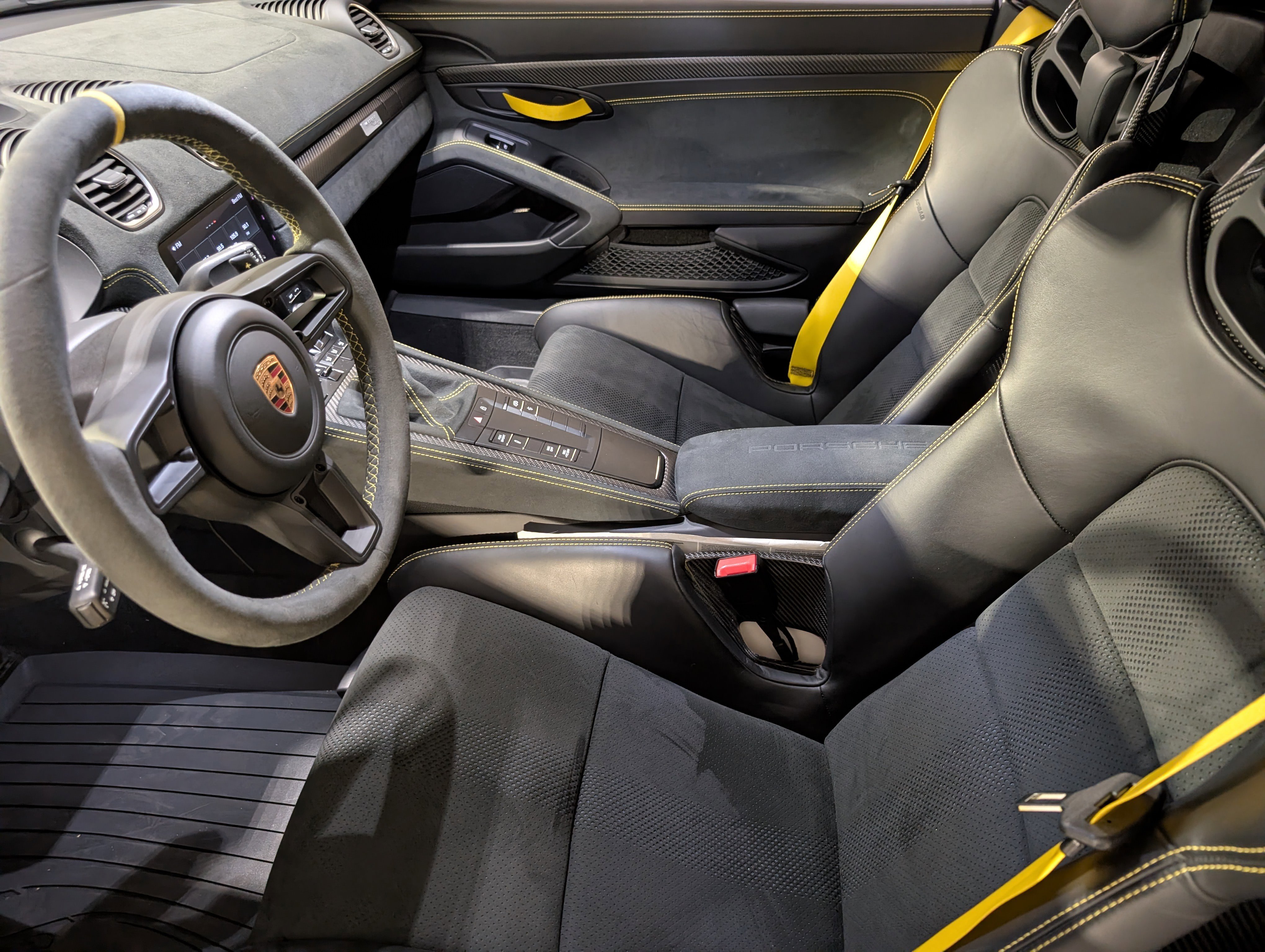 Used 2024 Porsche 718 Cayman GT4 RS image 5