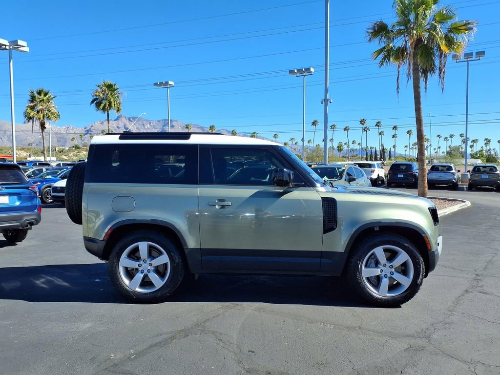 Used 2021 Land Rover Defender 90 First Edition image 11