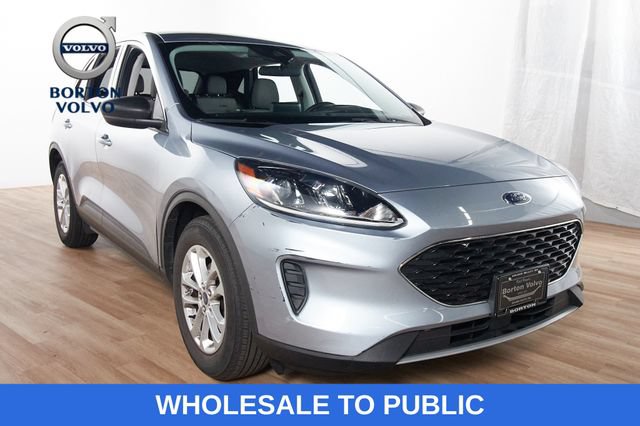 Used 2022 Ford Escape SE w/ Convenience Package FWD image 3