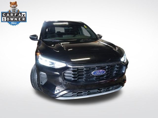 Used 2024 Ford Escape ST-Line w/ Tech Pack #1 AWD/4WD image 12