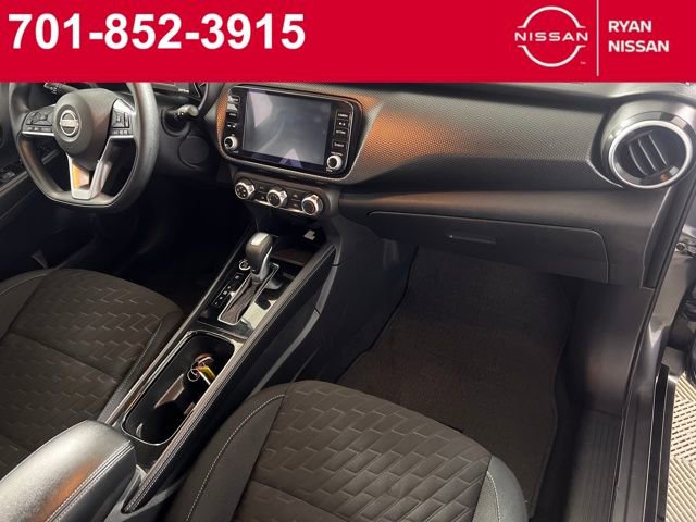 Certified 2023 Nissan Kicks SV image 30