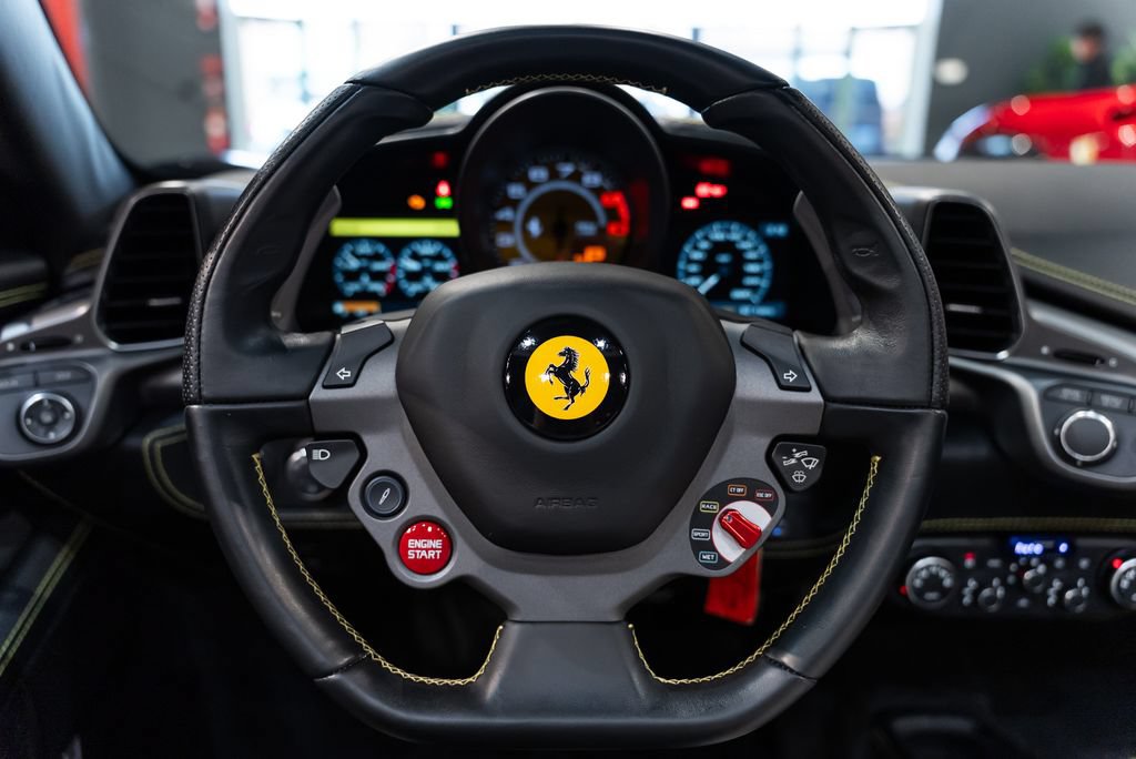Certified 2014 Ferrari 458 Spider RWD image 5