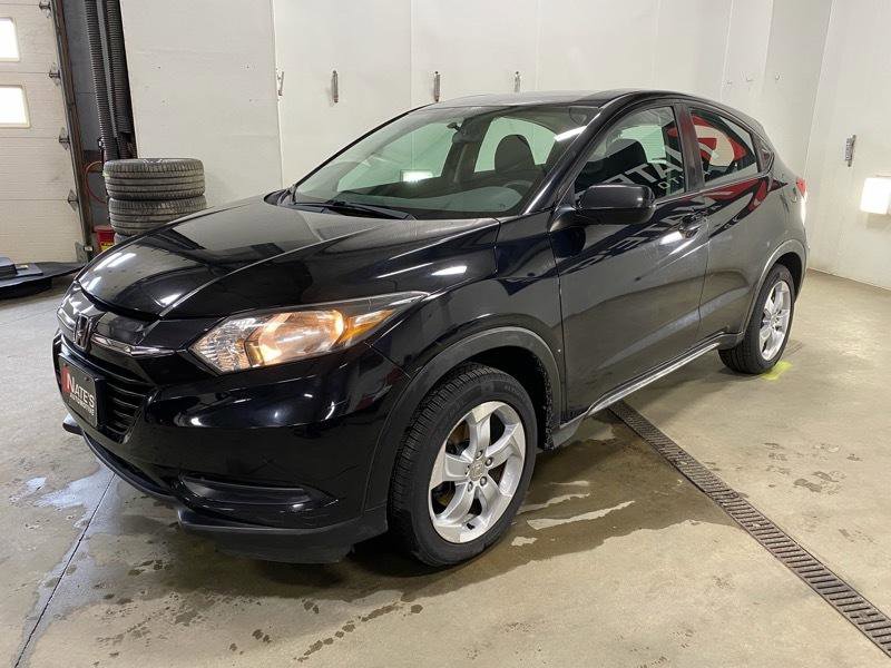 Used 2016 Honda HR-V LX image 2