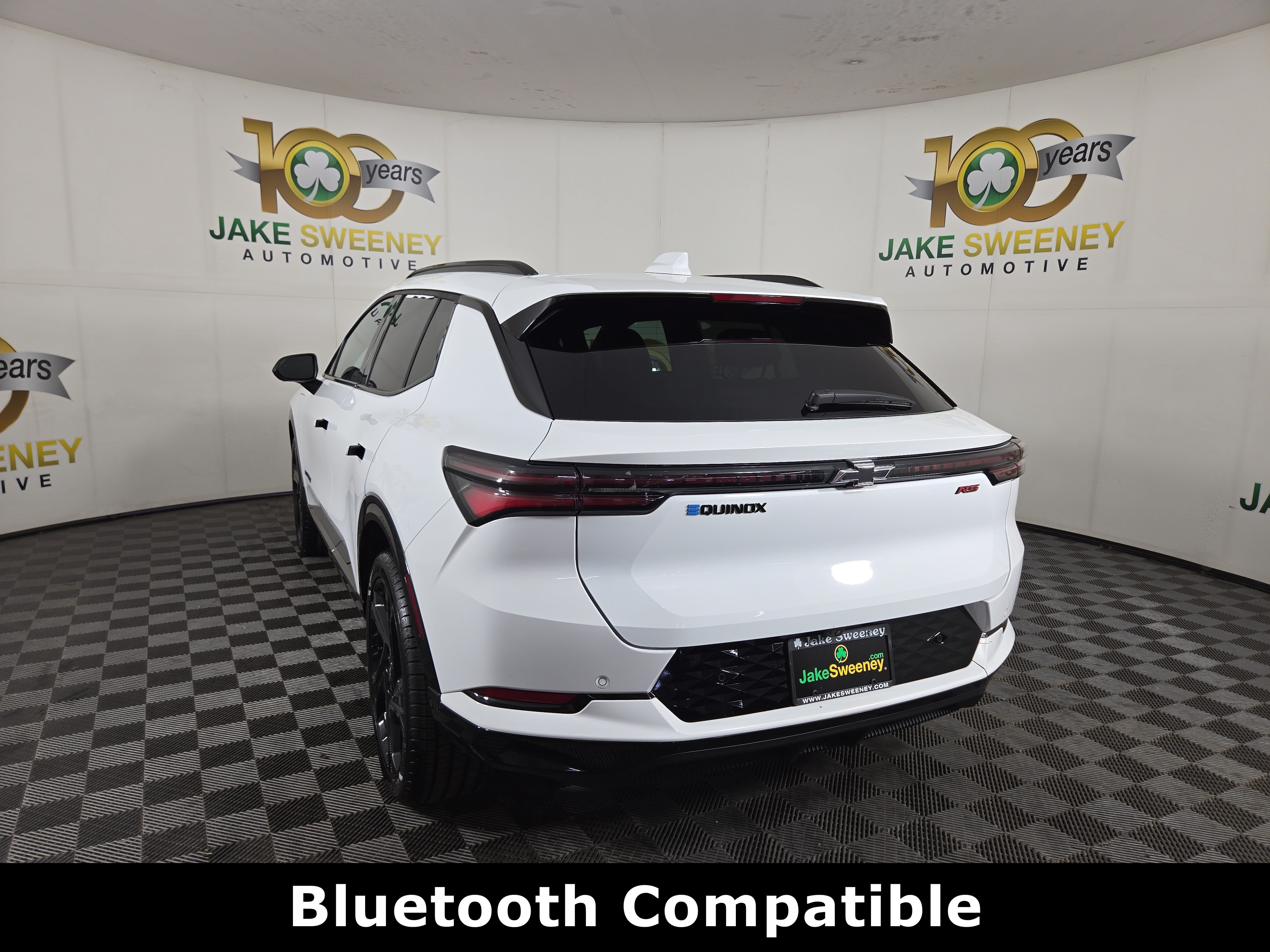 Used 2024 Chevrolet Equinox EV RS FWD image 6