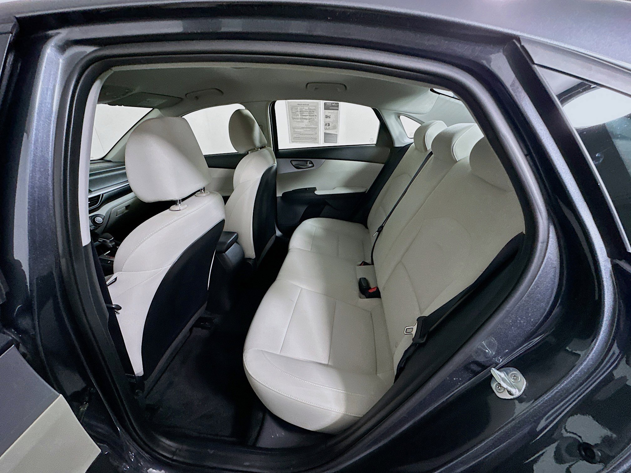 Used 2022 Kia Forte LXS image 25