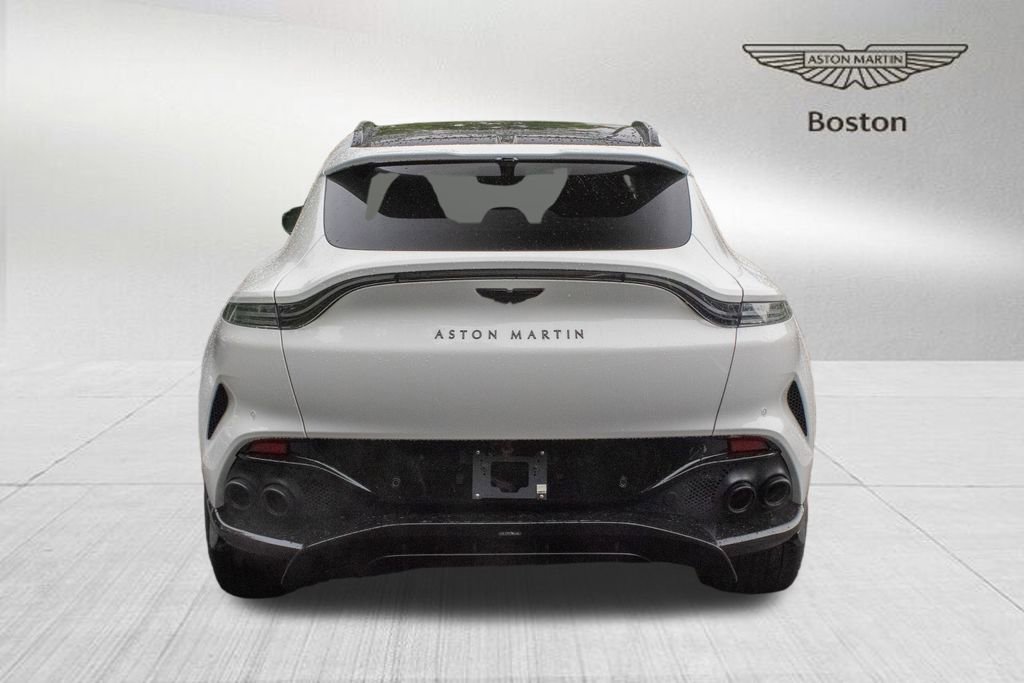 New 2025 Aston Martin DBX 707 image 4