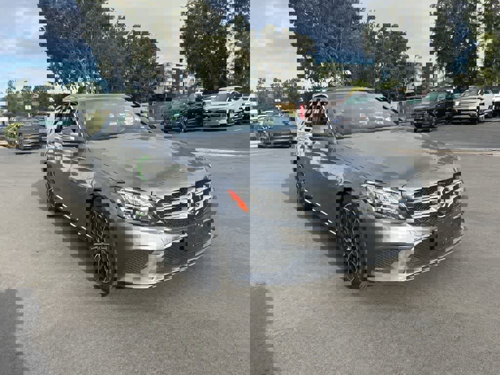 Used 2021 Mercedes-Benz C 300 Sedan image 2