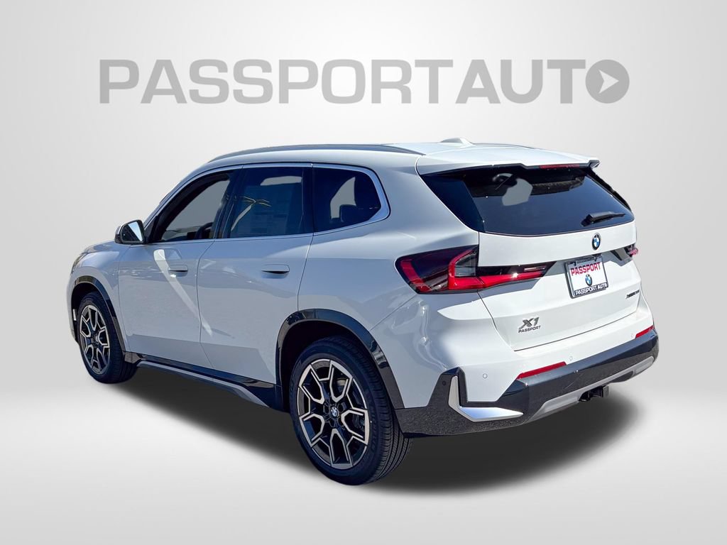 New 2026 BMW X1 xDrive28i w/ Technology Package AWD/4WD image 3