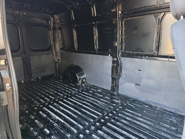 Used 2023 RAM ProMaster 2500 w/ LED Premium FWD image 13