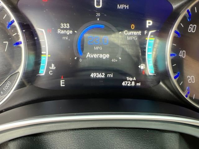 Used 2025 Chrysler Pacifica Limited FWD image 12