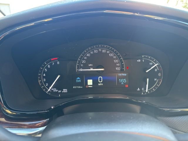 Used 2018 Cadillac XT5 Luxury w/ Driver Awareness Package image 19