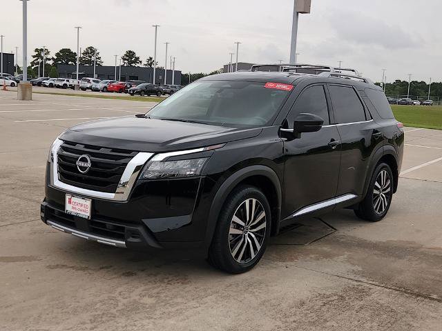 Certified 2025 Nissan Pathfinder Platinum w/ Cargo Package FWD image 9