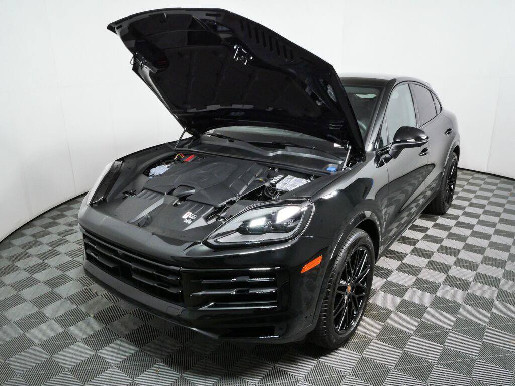 New 2026 Porsche Cayenne Coupe AWD/4WD image 34