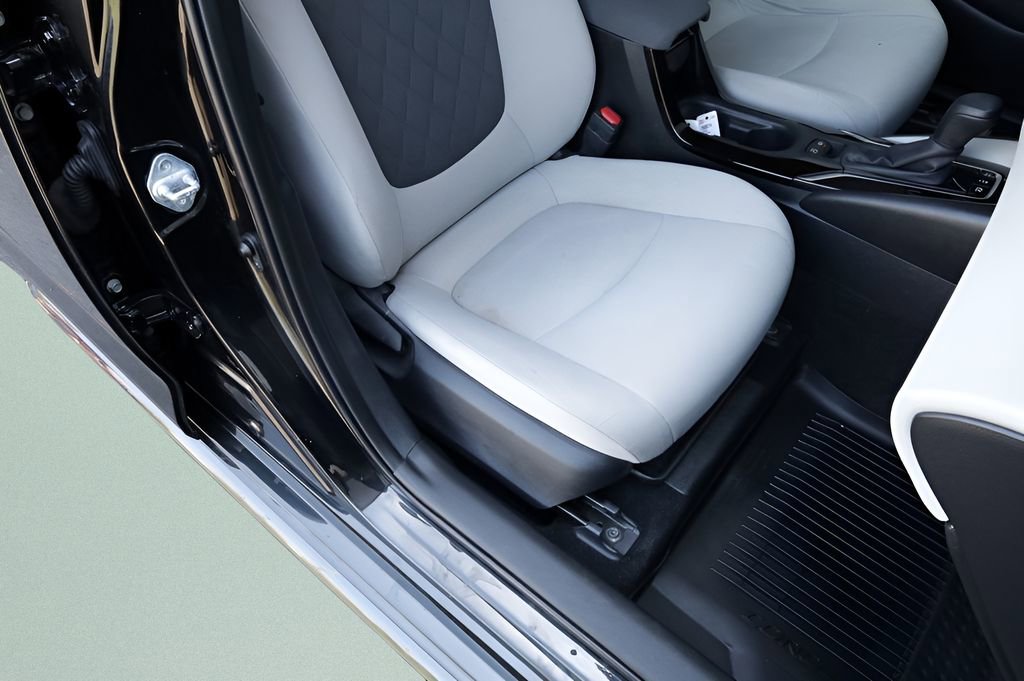 Certified 2022 Toyota Corolla LE FWD image 24