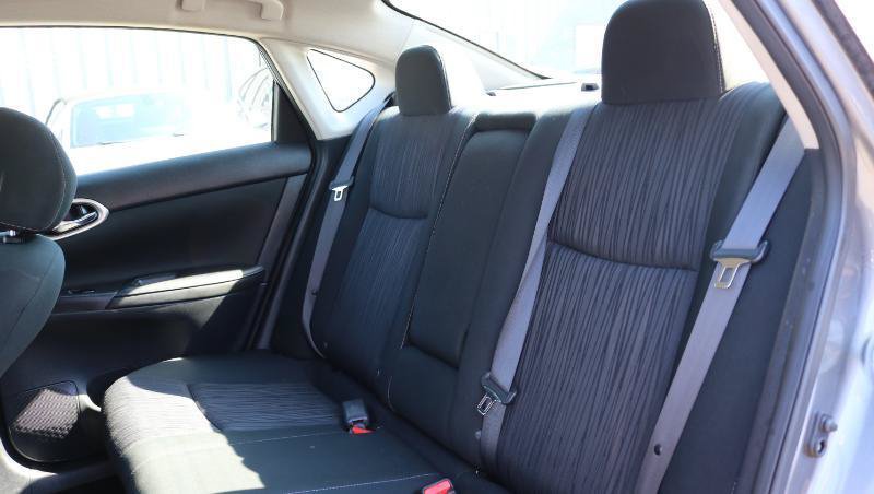 Used 2019 Nissan Sentra SV FWD image 13