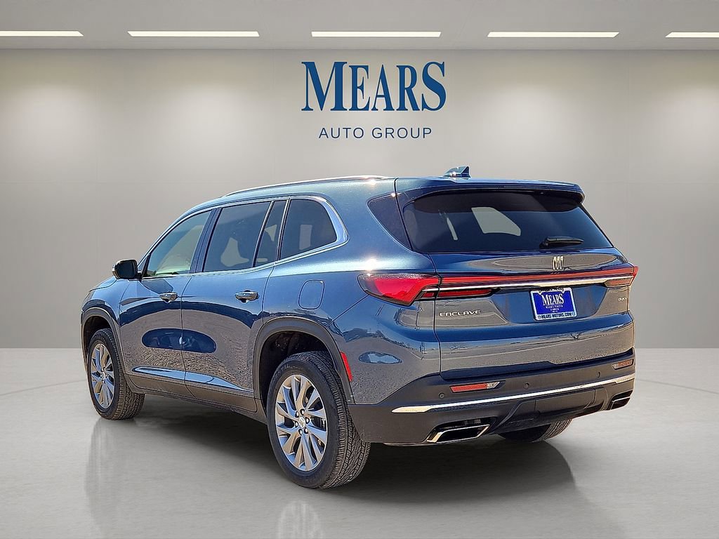 Used 2025 Buick Enclave Preferred image 3