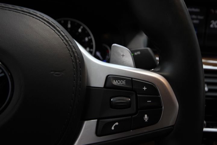 Used 2018 BMW 540i xDrive image 19