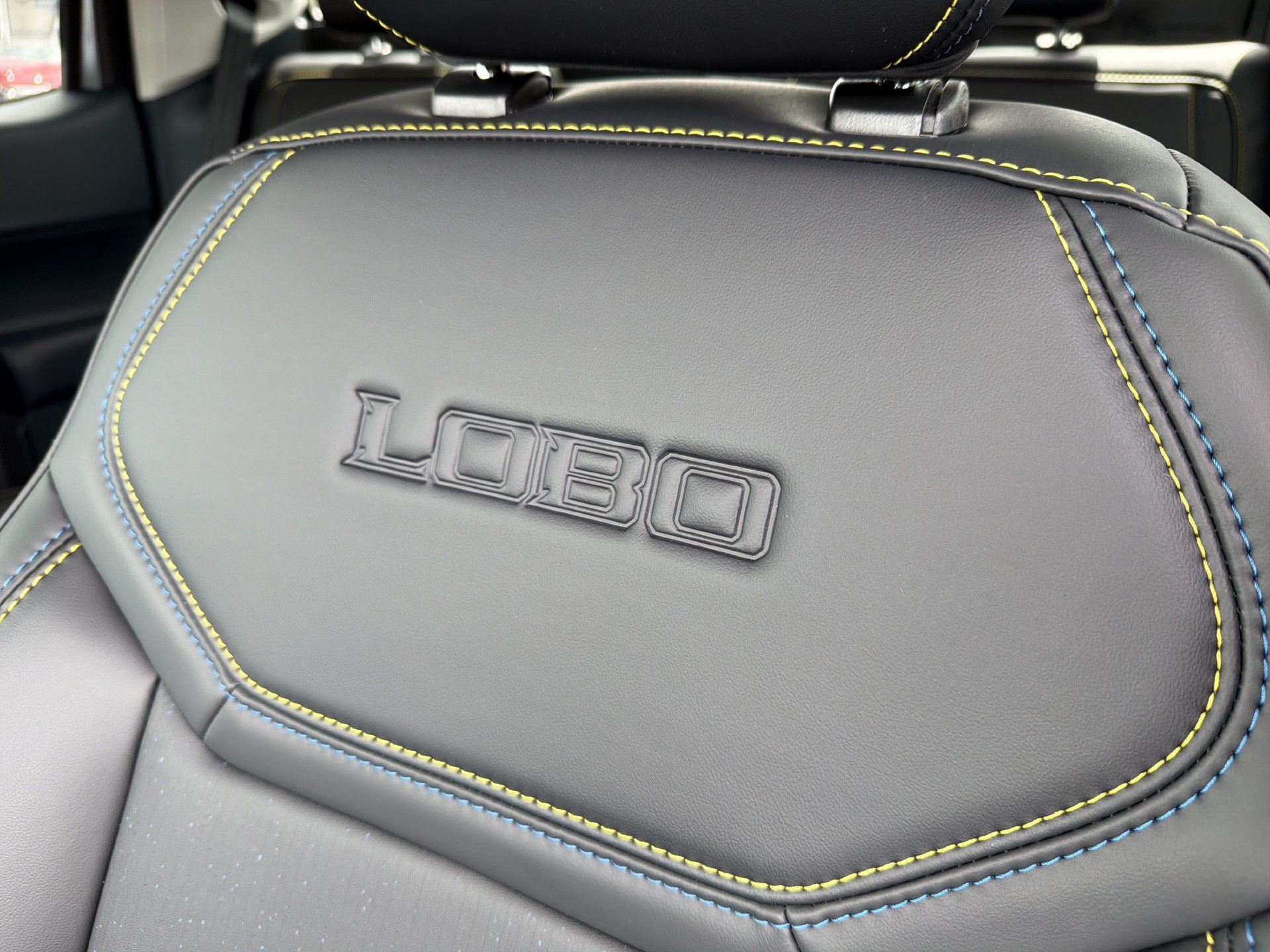 New 2026 Ford Maverick Lobo AWD/4WD image 25
