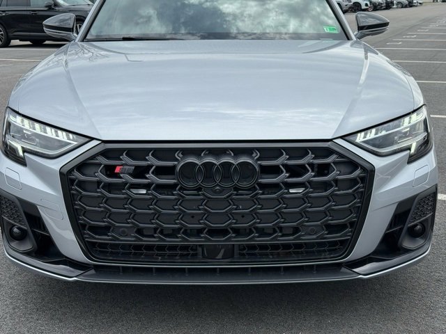 Used 2025 Audi S8 image 2