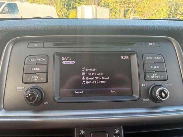 Used 2017 Kia Optima LX w/ Option Group 014 FWD image 4