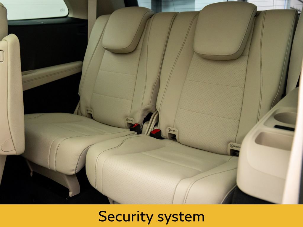 Used 2023 Mercedes-Benz GLS 450 4MATIC image 22