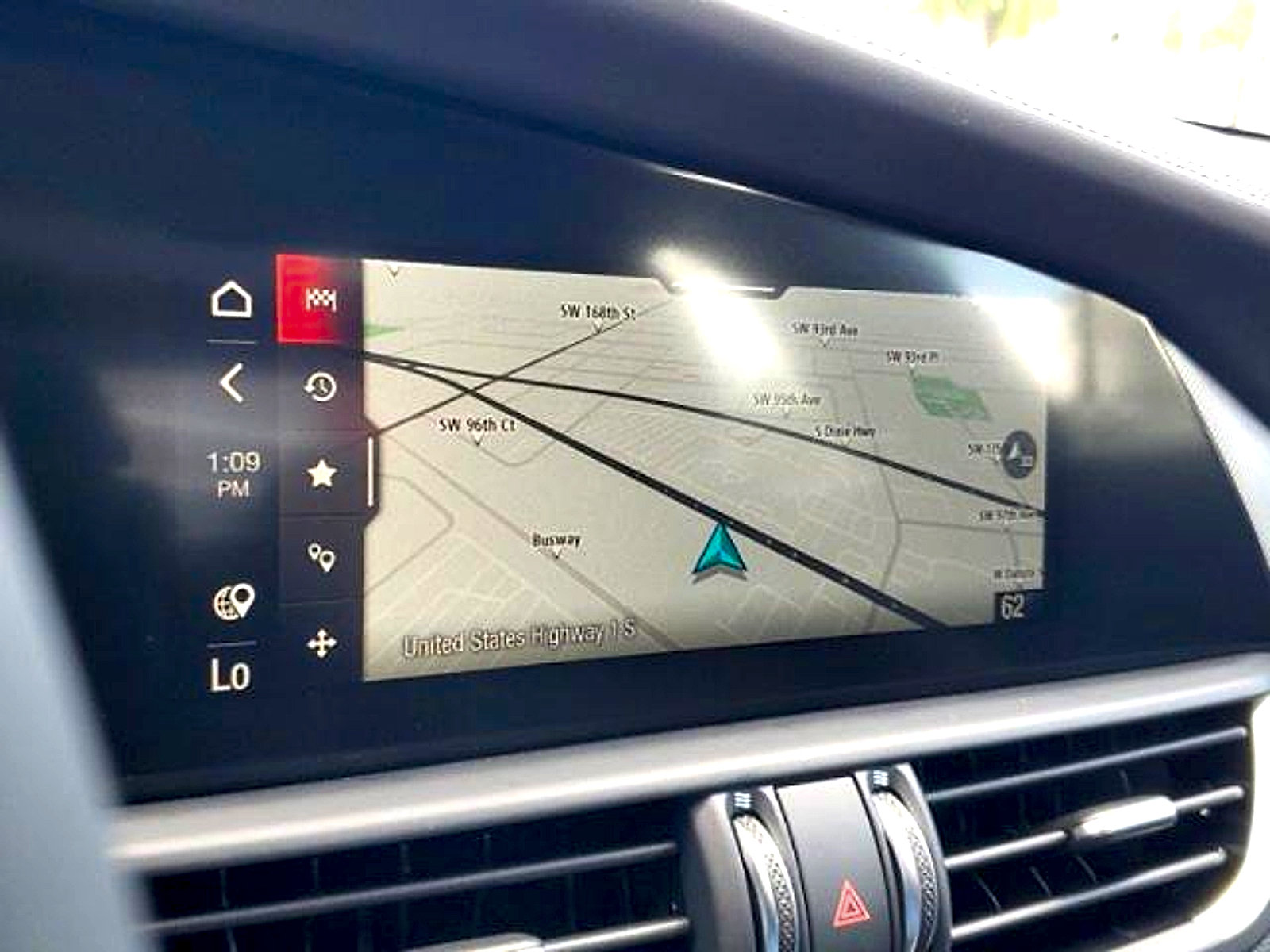 New 2023 Alfa Romeo Giulia Veloce RWD image 9