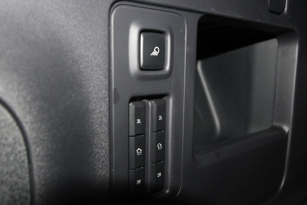 Used 2025 Lincoln Navigator L Reserve AWD/4WD image 46