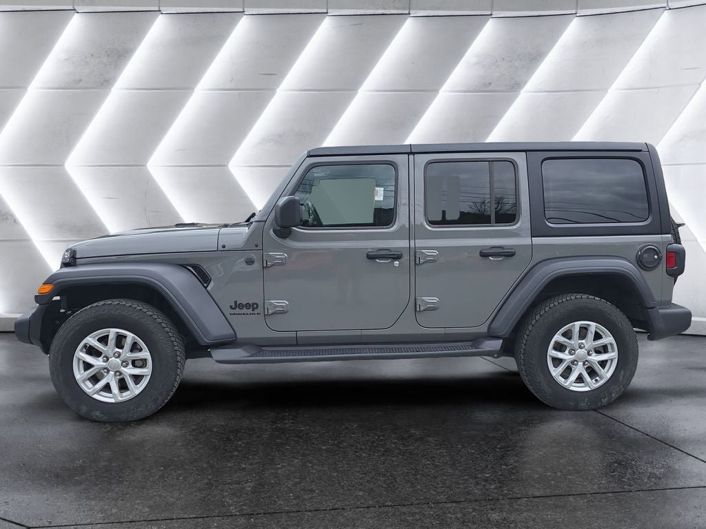 Used 2023 Jeep Wrangler Unlimited Sport w/ Cold Weather Group AWD/4WD image 4