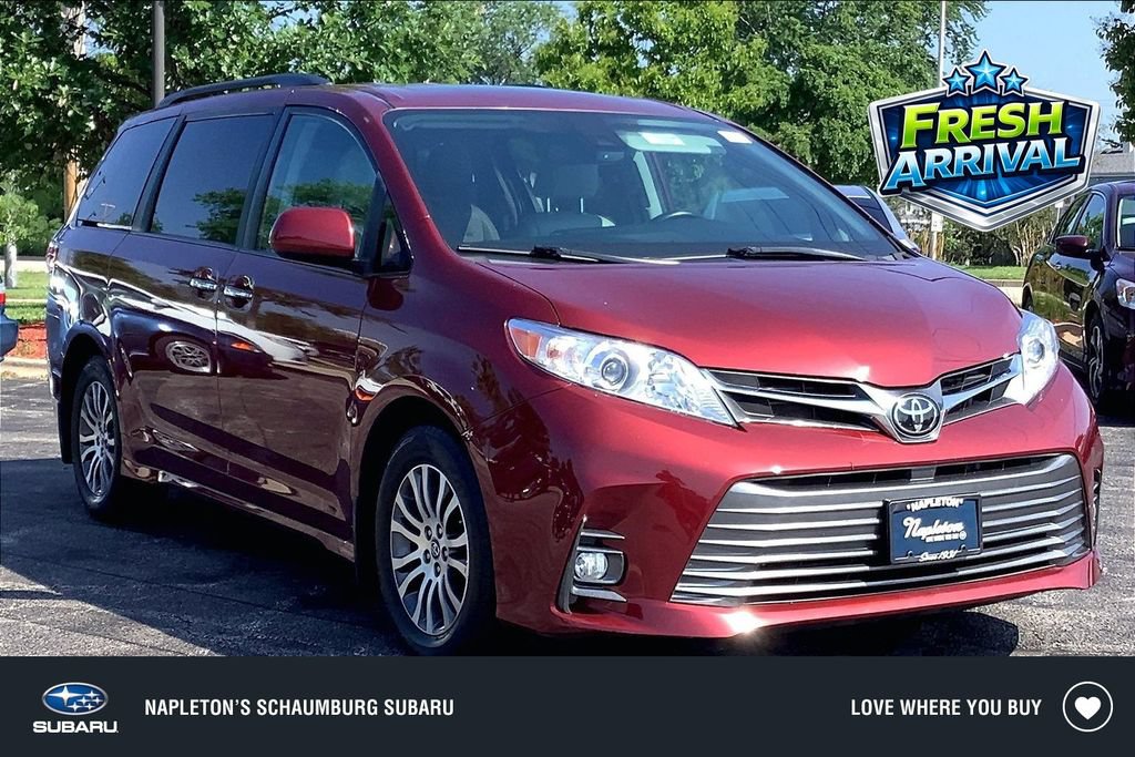 Used 2020 Toyota Sienna XLE FWD image 1