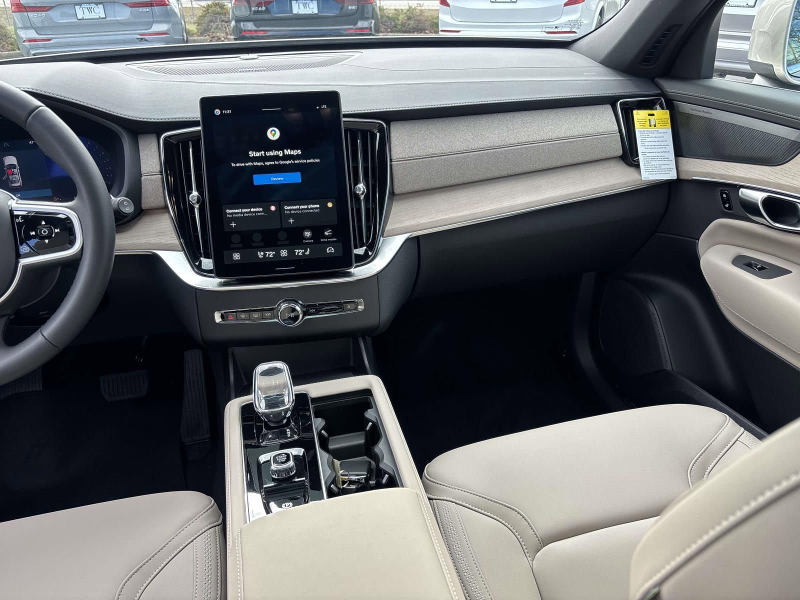 New 2026 Volvo XC90 B6 Plus w/ Protection Package Premier image 31