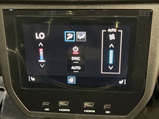 New 2026 GMC Yukon XL AT4 Ultimate AWD/4WD image 22