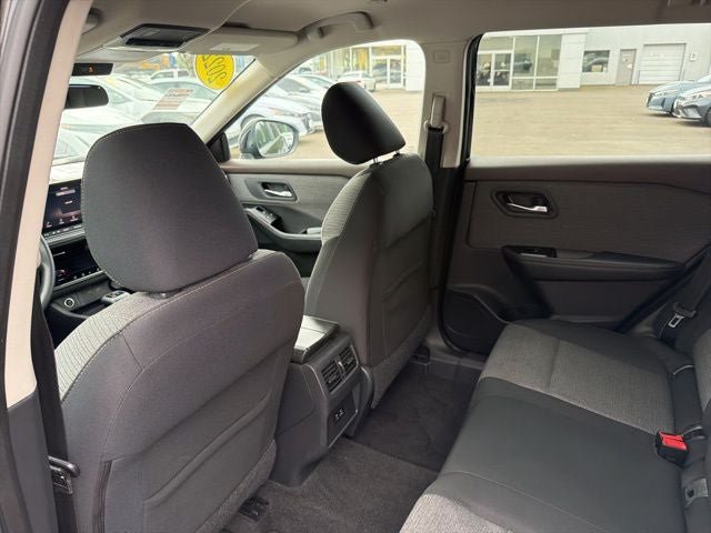 Used 2022 Nissan Rogue SV AWD/4WD image 27