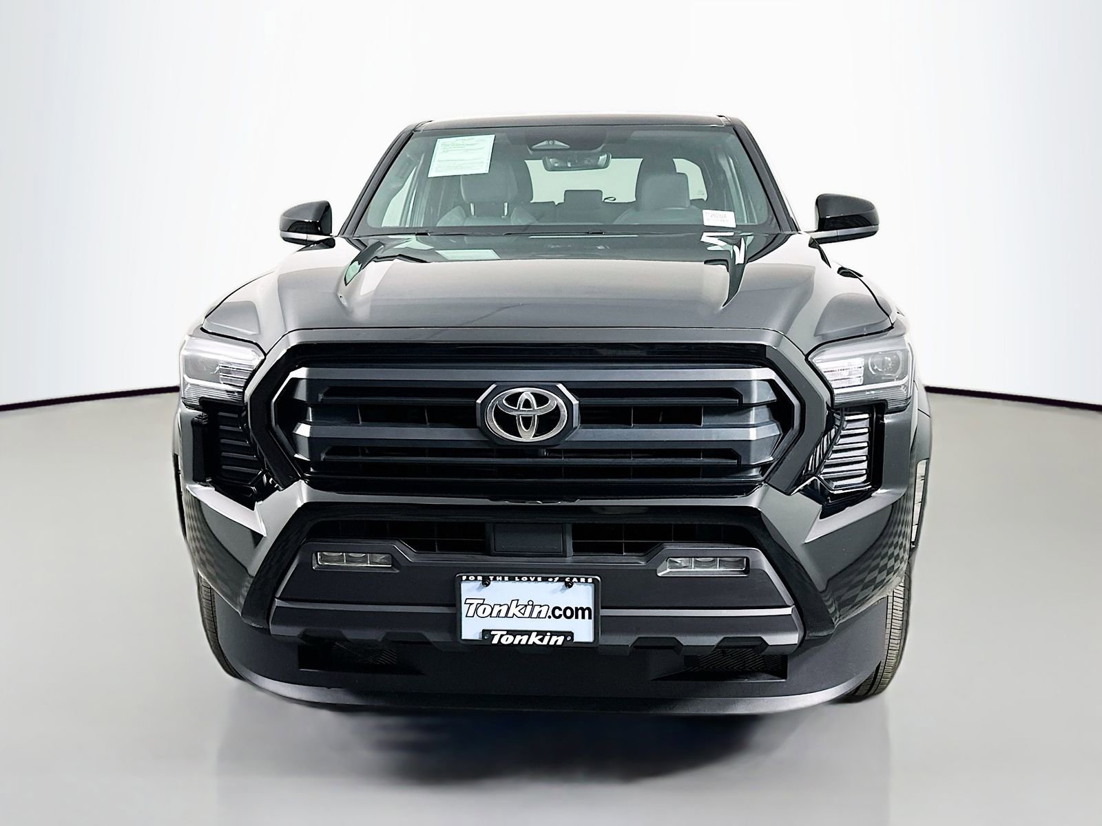 Certified 2025 Toyota Tacoma SR5 RWD image 2