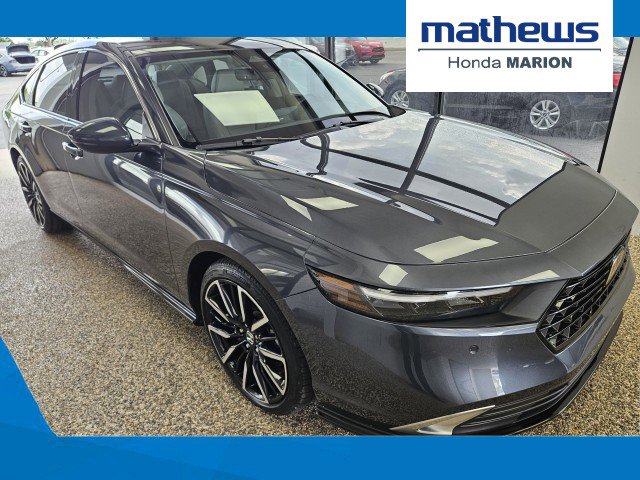 Used 2023 Honda Accord Touring image 1