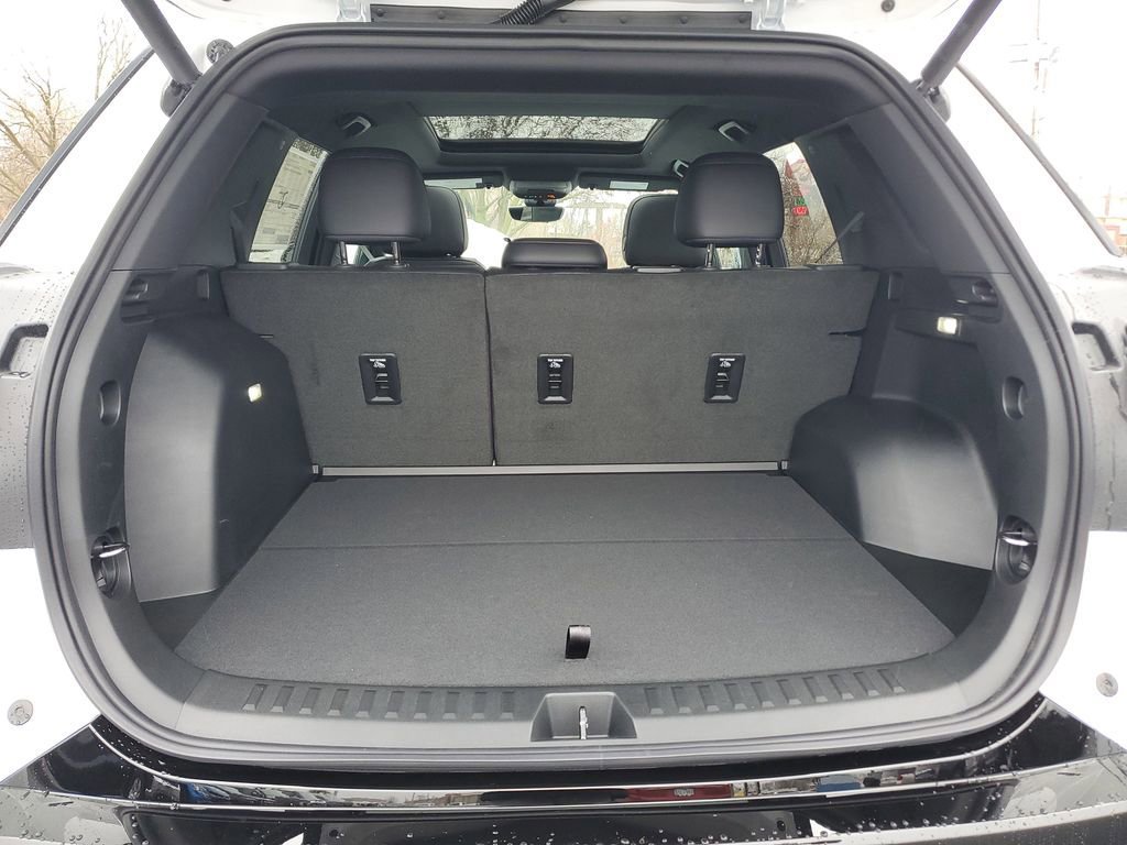 New 2026 GMC Terrain AT4 image 8