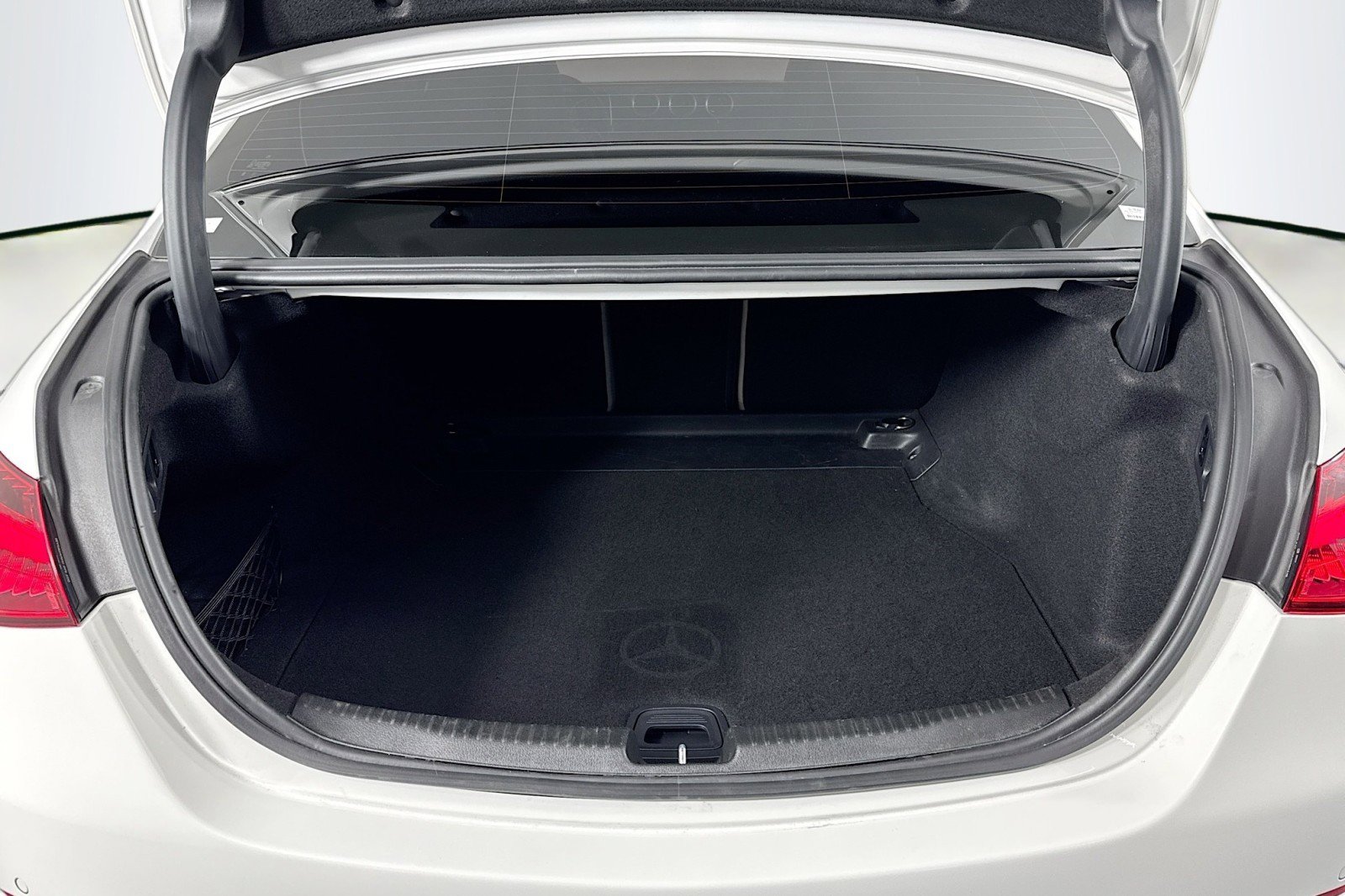 Used 2024 Mercedes-Benz C 300 Sedan image 22