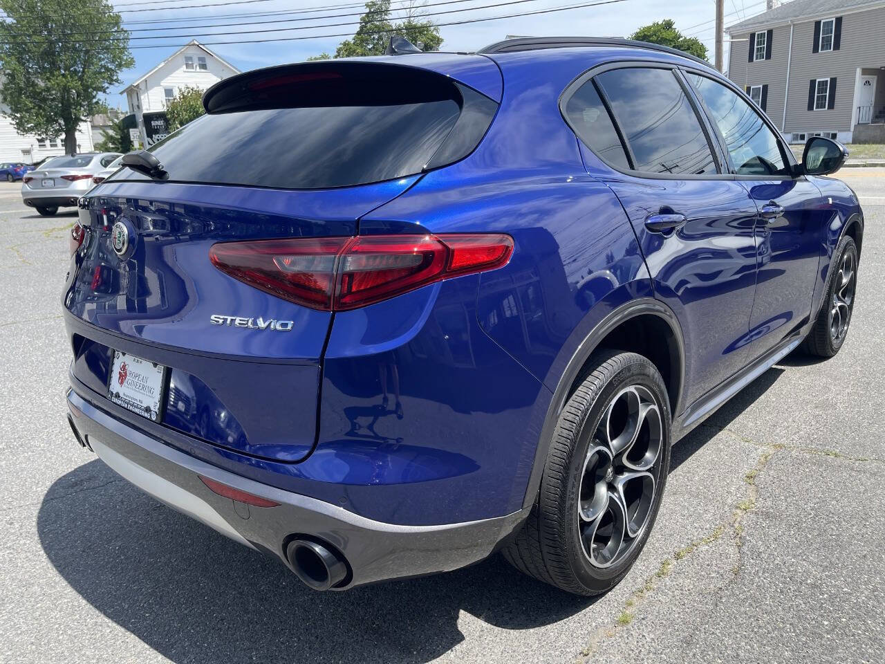 Used 2022 Alfa Romeo Stelvio Ti image 9