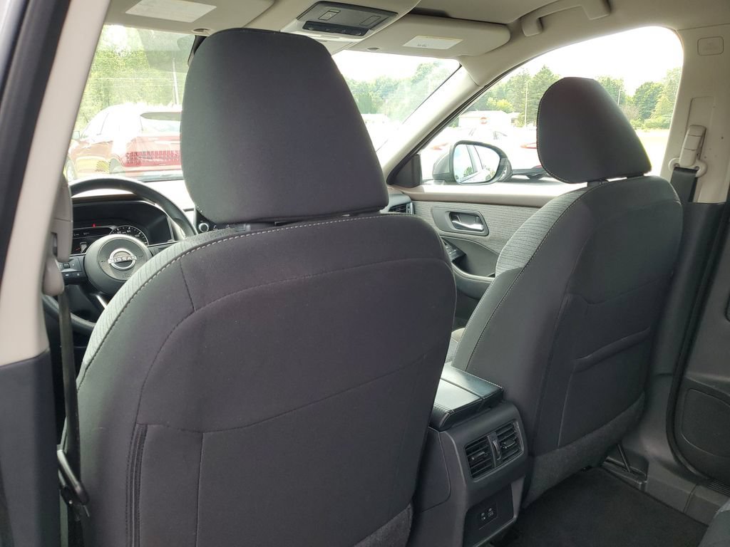Used 2023 Nissan Rogue SV AWD/4WD image 30