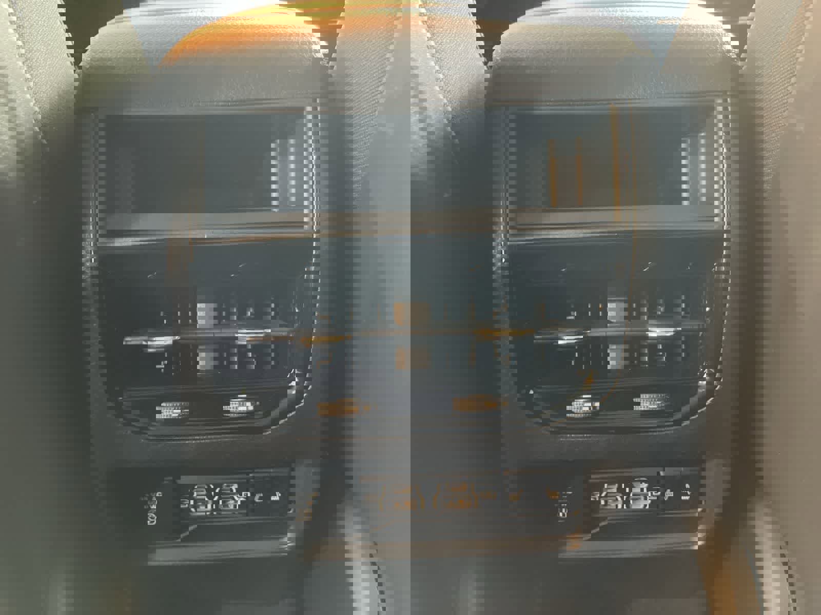 Used 2023 Jeep Grand Cherokee Limited image 26