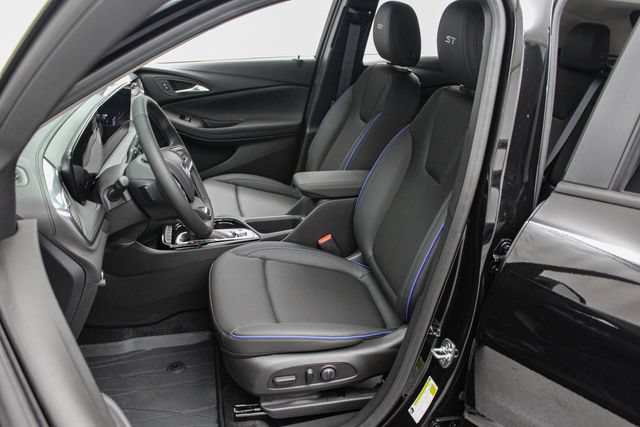 New 2026 Buick Encore GX Sport Touring w/ Advanced Technology Package AWD/4WD image 17