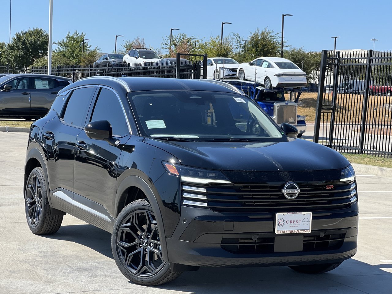 New 2027 Nissan Kicks SR AWD/4WD image 2