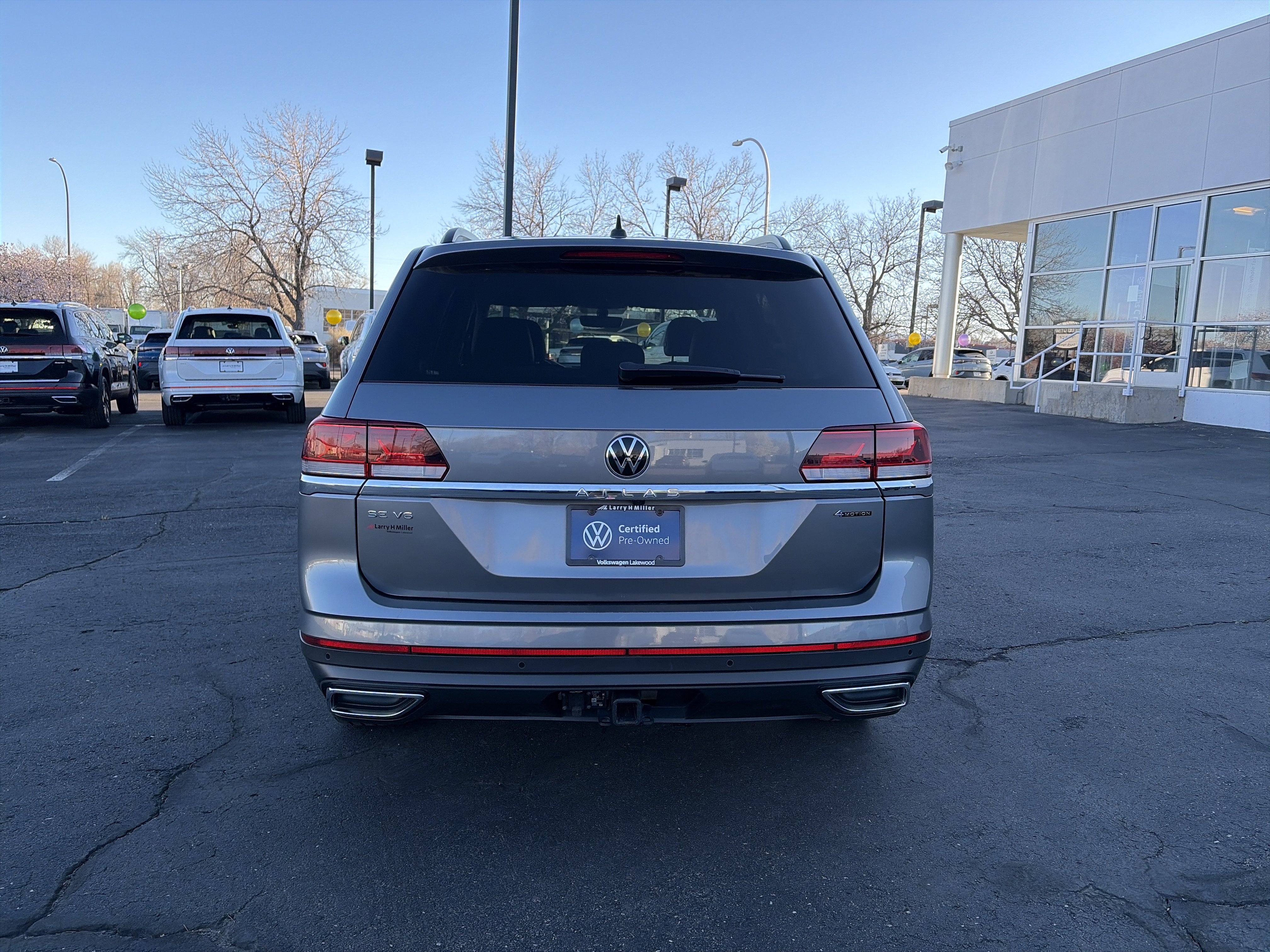 Used 2023 Volkswagen Atlas SE w/ Panoramic Sunroof Package image 6