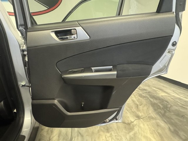 Used 2012 Subaru Forester 2.5X Limited AWD/4WD image 28