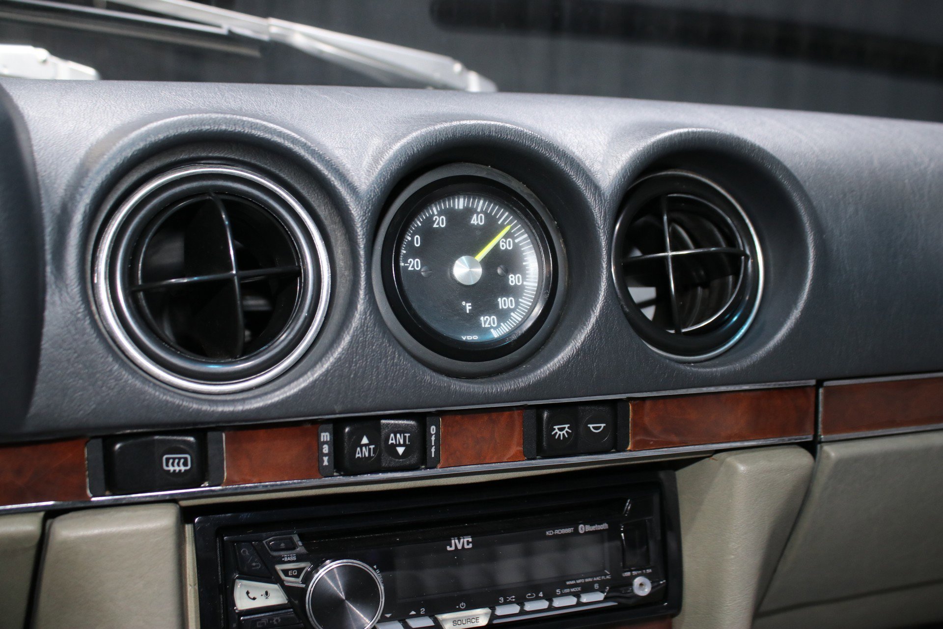 Used 1989 Mercedes-Benz 560 SL image 55