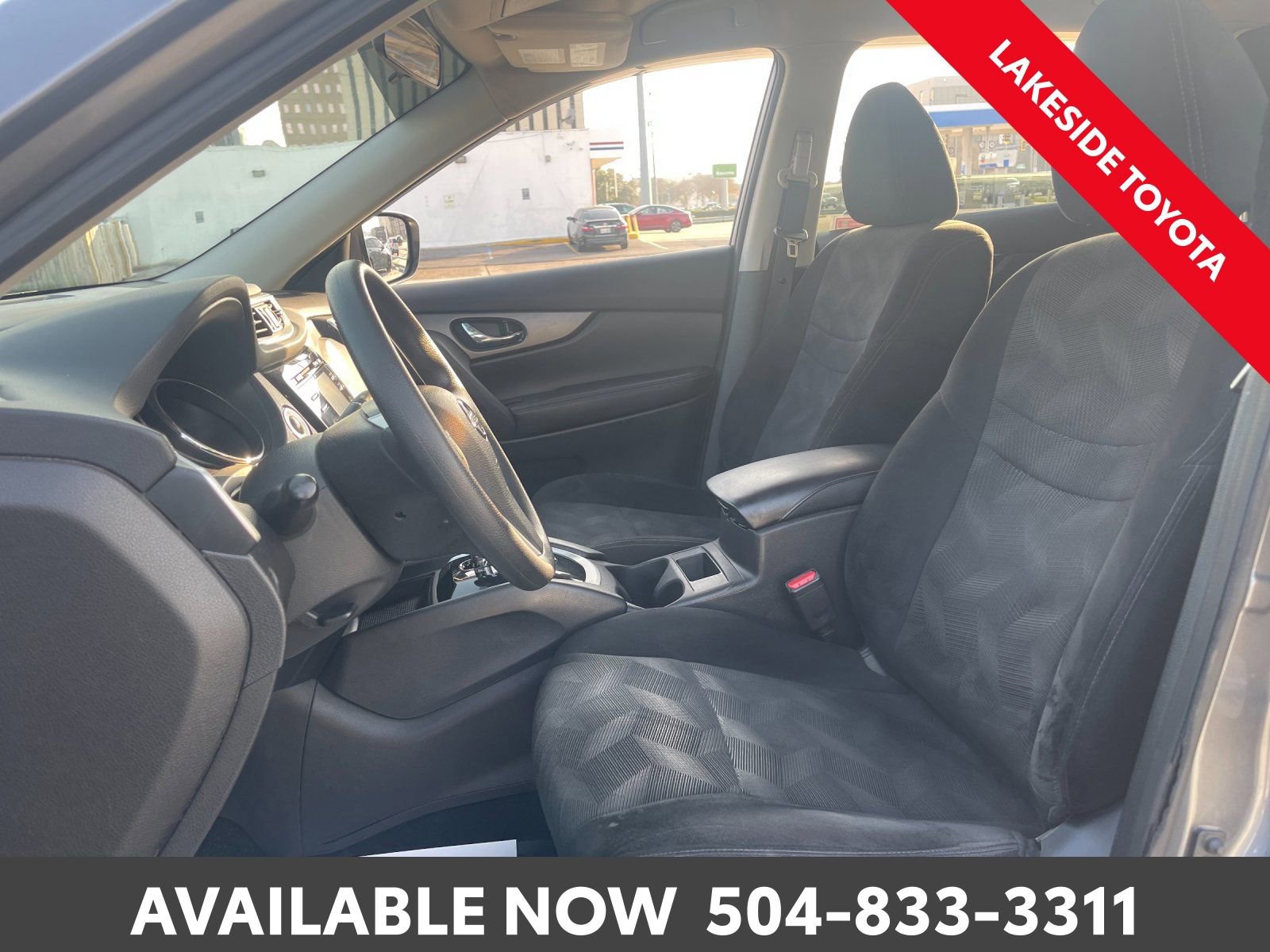Used 2016 Nissan Rogue SV image 27