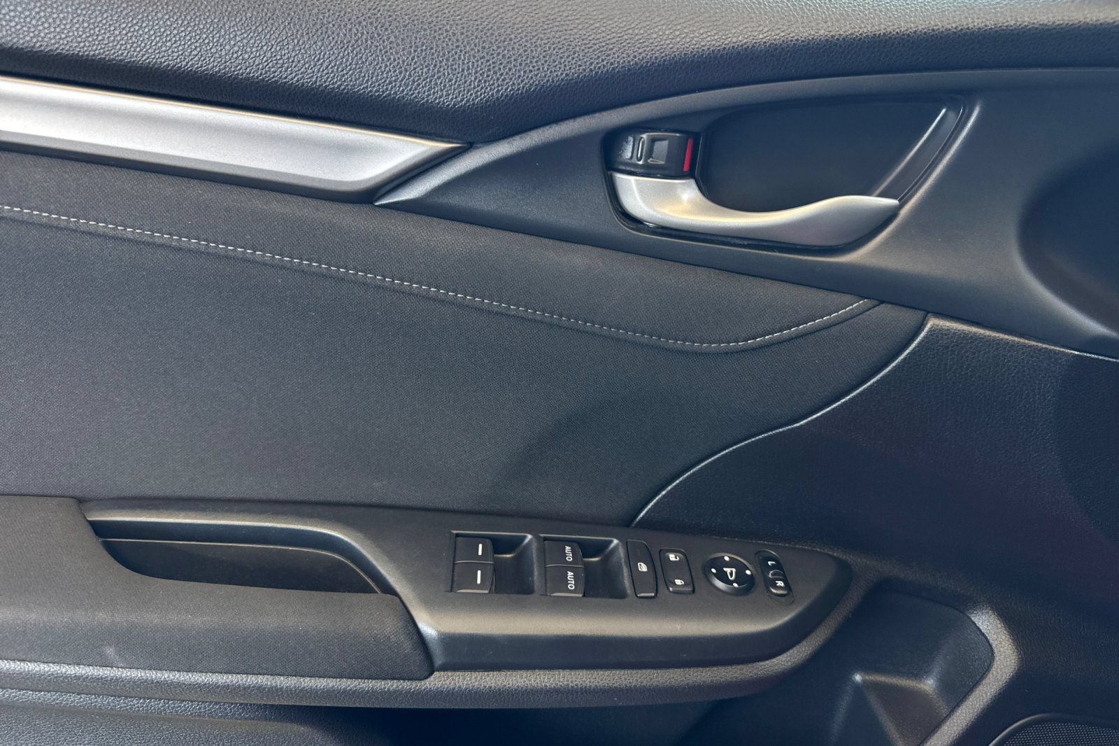 Certified 2019 Honda Civic EX image 11