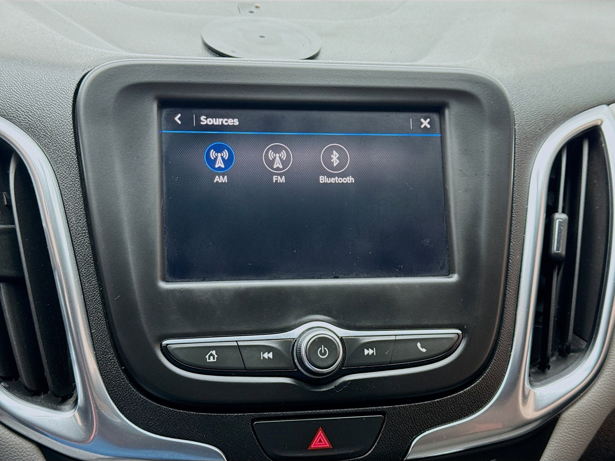 Used 2021 Chevrolet Equinox LS FWD image 11