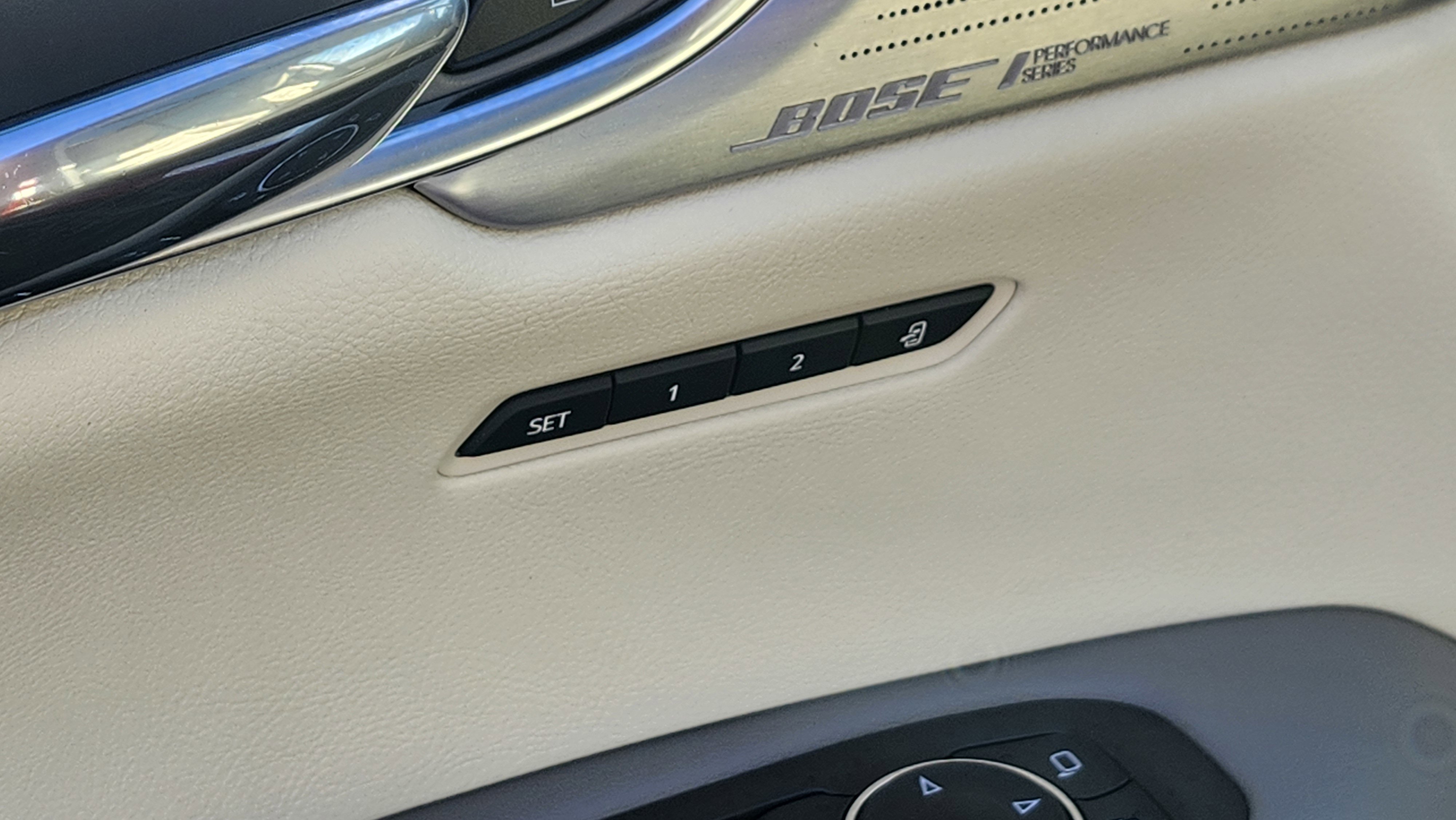 Used 2023 Cadillac XT6 Premium Luxury image 21