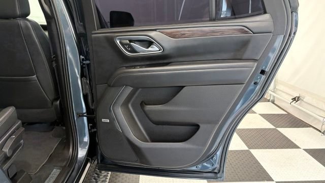 Used 2021 Chevrolet Tahoe Z71 w/ Max Trailering Package AWD/4WD image 33