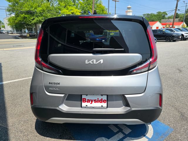 Used 2024 Kia Soul LX w/ Option Group 015 FWD image 31